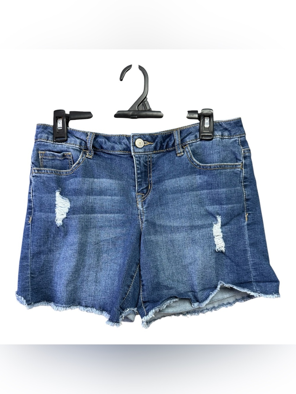Altrd State size 26 Mid-Rise Distressed Denim Shorts in Blue